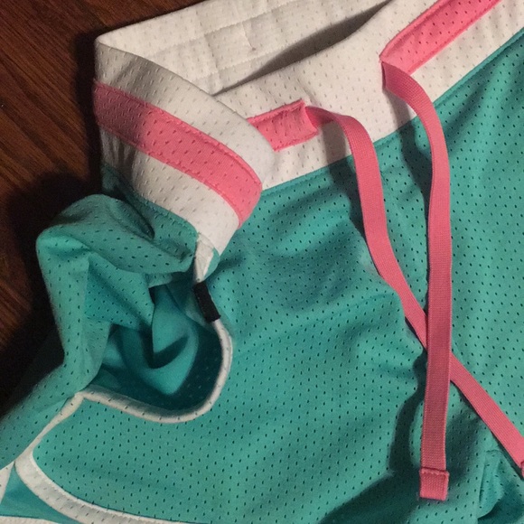 Nike Shorts - Picture 4 of 6